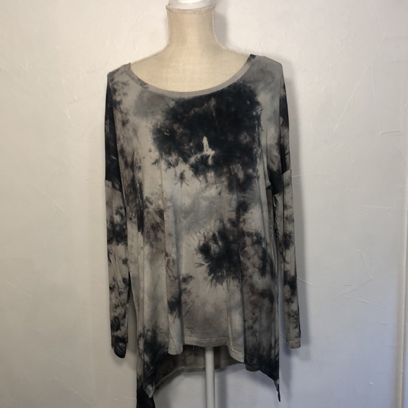 Entro Small Black Gray tie dye with Fringe along back oversized - Picture 4 of 8